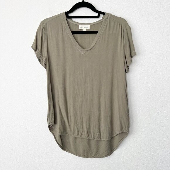 Cloth & Stone Womens XS Olive Green V-Neck Rayon Top - Picture 1 of 6